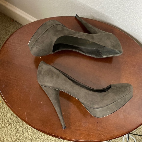 Bibi Lou Taupe Gray Suede Plan form High Heels Size EU 40 - Picture 8 of 9
